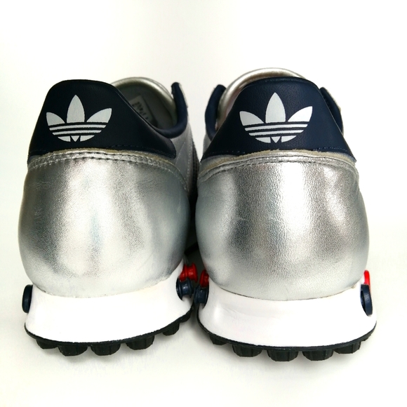 BNWOT Adidas LA Trainer metallic silver - Picture 5 of 10